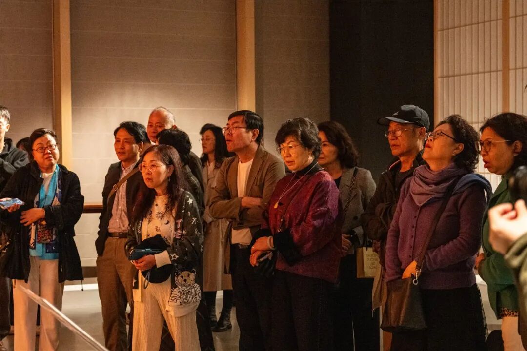 全球海外華文作家齊聚古都金陵,雅然家具藝術(shù)館助力文化出海 全球海外華文作家齊聚古都金陵,雅然家具藝術(shù)館助力文化出海