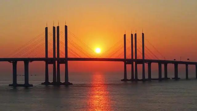 戈壁娃闯青岛!海的乡愁,酒的酣畅