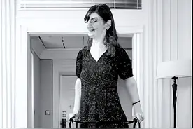 世界最高最矮女性首见面图片