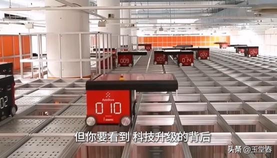 从互联网到AI时代，科技越发展	，普通人就越难赚到钱？