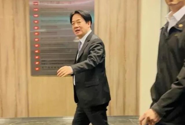 参选第三天，民进党元老抵达北京，参加论坛