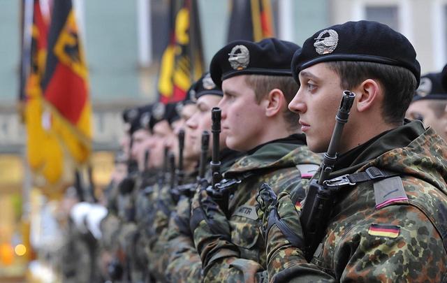 自相残杀？德国军队和警察闹乌龙，街头互相开火，一名士兵受伤