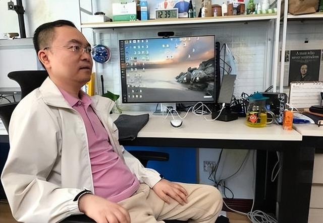 十亿能换来一命？官媒发文曝光蔡磊真实现状，渐冻症被攻克3%！