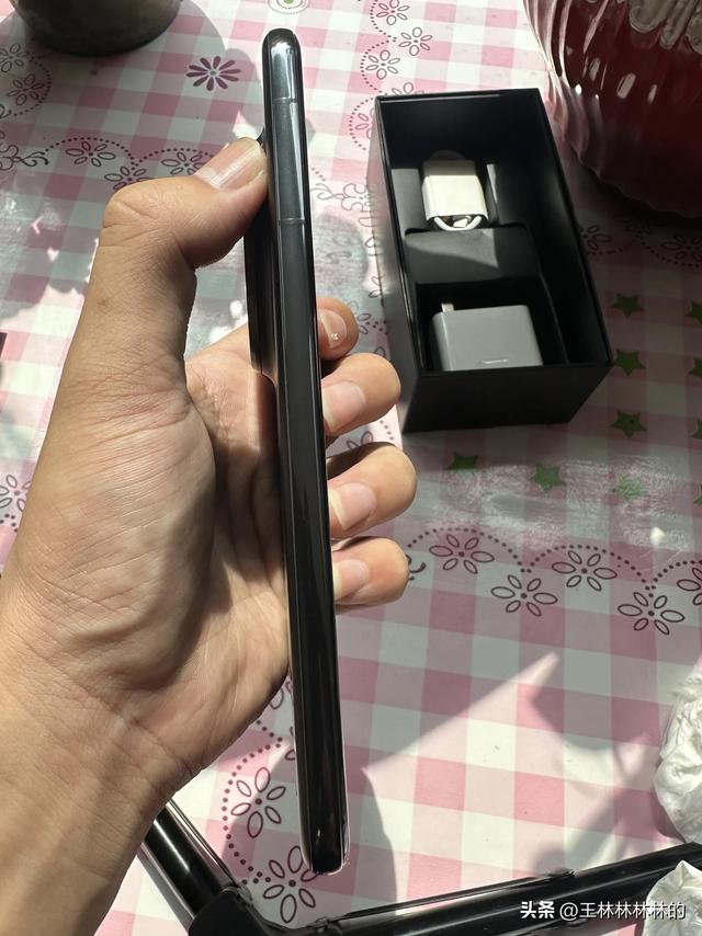 华为Mate 70 Pro只能说 愿意买它的人 也就不要太去在意性能了