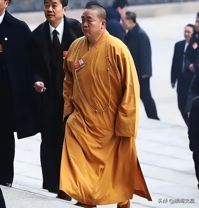 知名女星被曝是少林方丈的情妇？照片流出！女主辟谣，内幕曝光