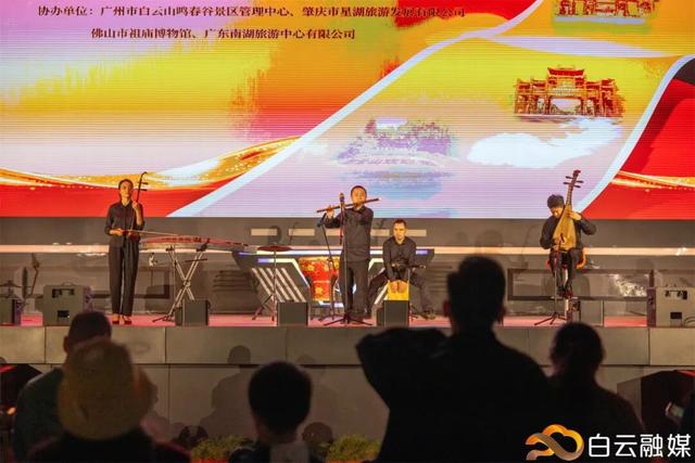 飘雪、许愿、浪漫巡游……南湖乐园冬日许愿季启幕，夜场票29元起