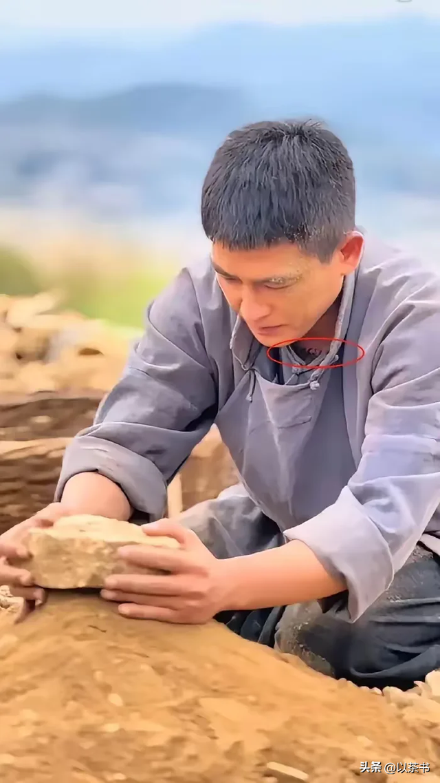 原来她就是欧豪妈妈，长相标致气质优雅，难怪儿子能如此优秀