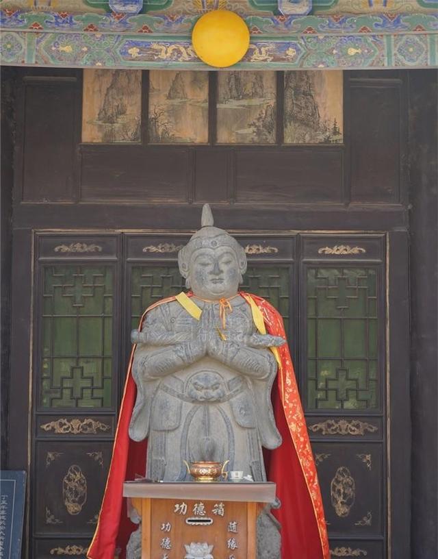 西安城郊不起眼的小庙，走近一看大有来头！竟是唐僧取经第一站