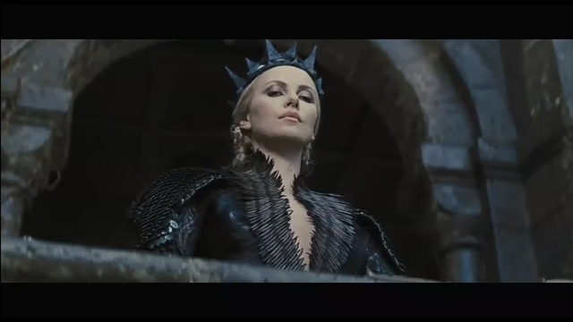 白雪公主化身战士，猎人取代王子成男主，这个版本你可能没看过！