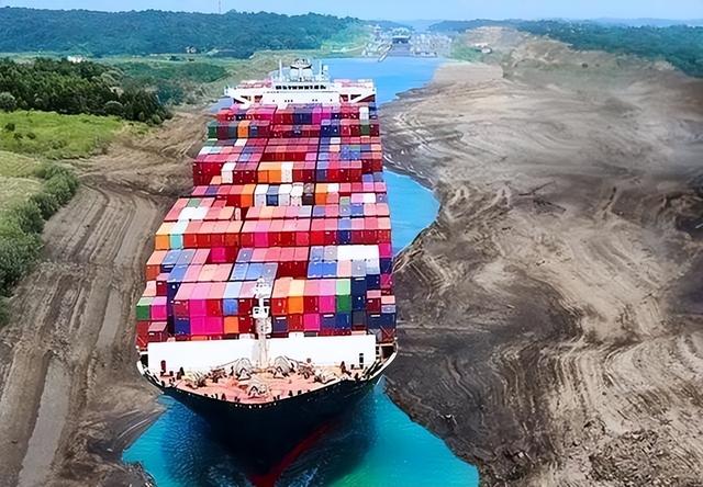 天下要大乱了，美国公布最新战略：为了中国，特朗普决心放弃世界