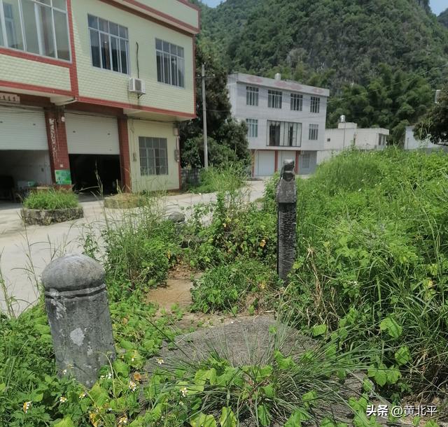 广西南宁市马山县乐圩300年古墓，墓主韦姓疑是兴隆土司韦贵后裔