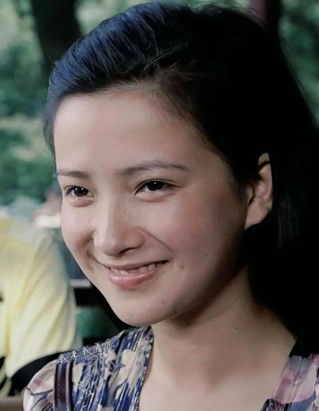 12月13日,著名演员何晴在北京逝世,享年61岁。