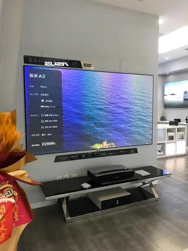 100寸电视的长宽尺寸是多少？100寸电视的观看距离是多少？