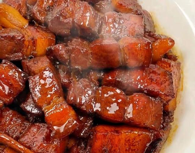 中餐预制菜如何“攻陷”日本餐桌？小龙虾成开路先锋席卷日本超市