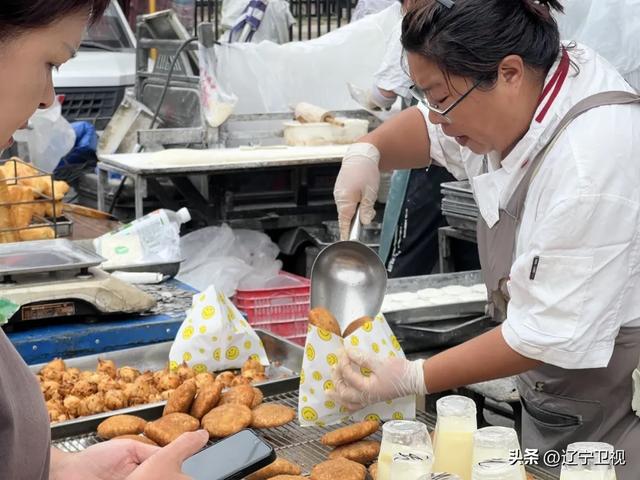 清晨6点的本溪烟火江湖！东北早市的快乐，谁懂啊？