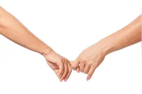 每天勾这根手指30下，心经、心包经通了，腰腿有劲，睡眠也好了！图片