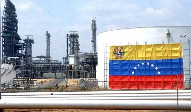 特朗普试探中国红线？美军公然扣押香港油轮，中方该如何应对？