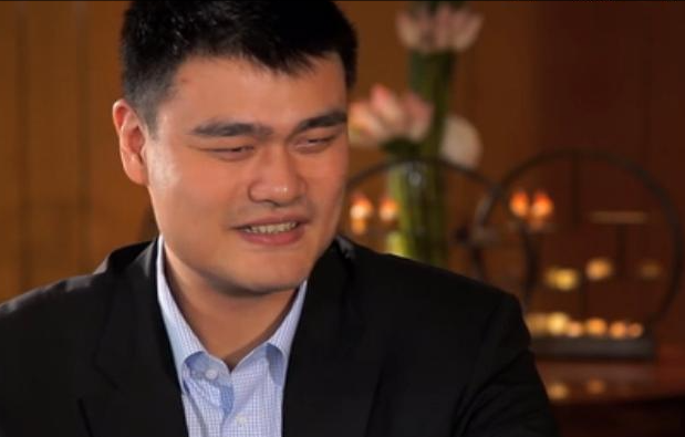 4亿换一个梦，“辞职”篮协主席的姚明，已经走上了另一条路