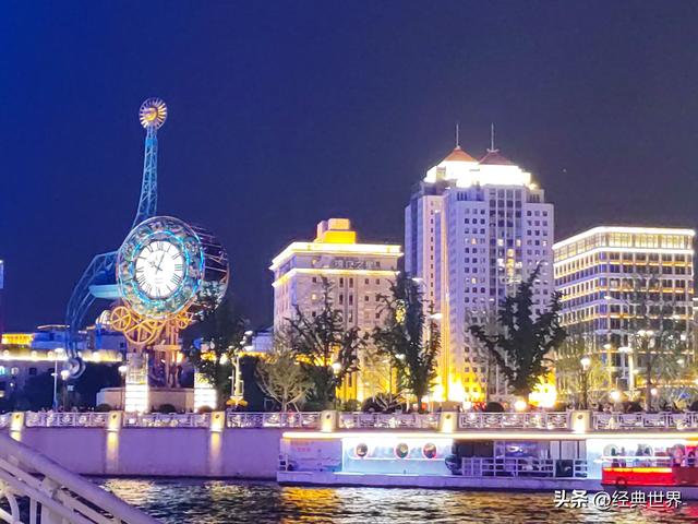 夜幕下的海河