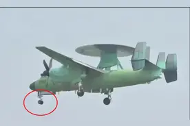 空警-600能上滑跃航母？海军宣传墙放出彩蛋，补齐了最后短板图片