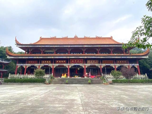 四川德阳最不可低估的寺庙，蕴含皇家气度，清幽静谧，公交直达！