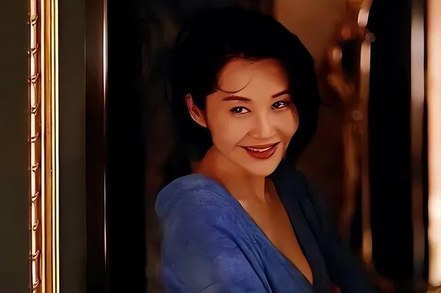 她一生 “风流成性、老少通吃”，撩汉无数，现如今56岁却依旧单身