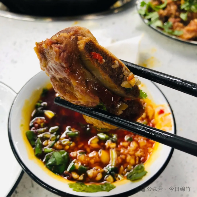 跟着央视秋晚游绵竹｜游绵竹必吃的10种特色美食！不吃等于白来！