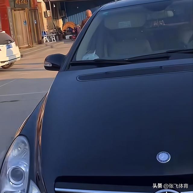 北京肖哥突发去世，年仅45岁，家里原石成堆开大奔	，十几套房出租