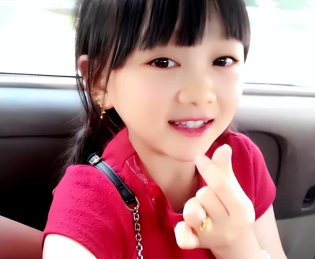 1米3袖珍美女：嫁1米48男孩，婚后丈夫奇迹长高，最终不欢而散