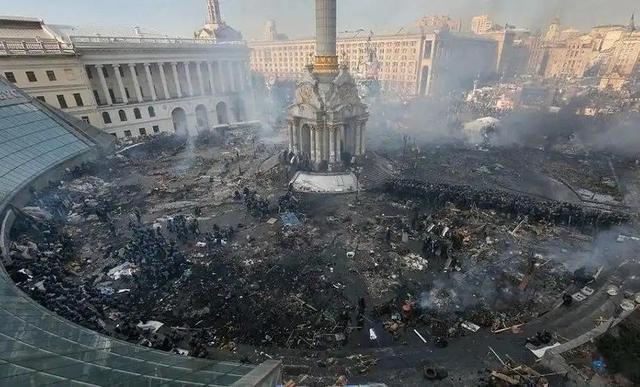 英法要在乌克兰建多个军事基地！俄罗斯别无选择，冲突或再打五年