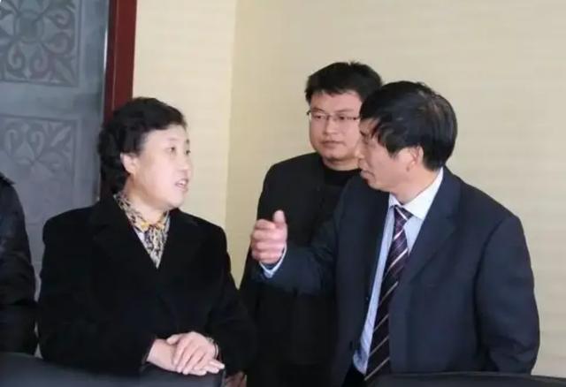 在南街万千的游客里,有不少抱着学南街的想法