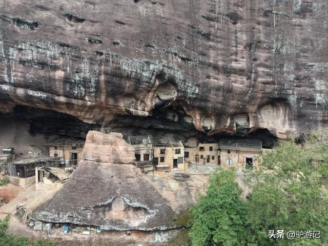 郴州的“坦”，丹霞洞穴中的独特景观，刷新你的认知！