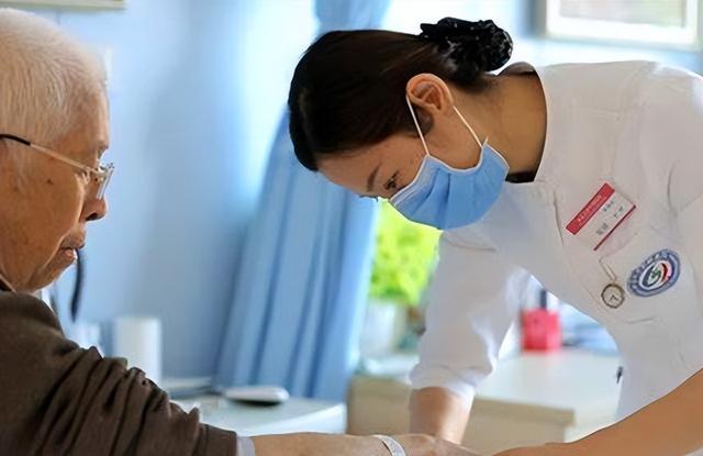 14亿人口的中国，每天会有多少人去世？这样下去未来或有大问题