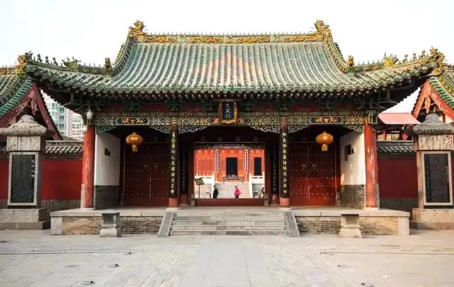 走进越南河内文庙-国子监