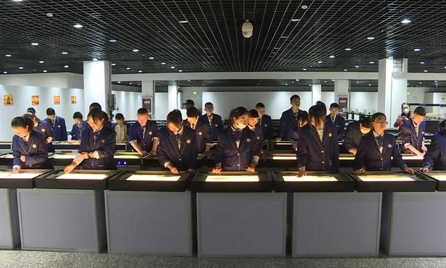 敦煌：研学活化文化根脉 书写文旅融合新答卷