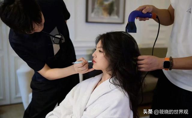 李湘也没料到，频繁进出高端场所的女儿王诗龄，已成为她最大底气