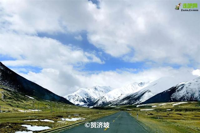 沙漠与湖泊相拥！西藏这片五彩沙丘美到犯规