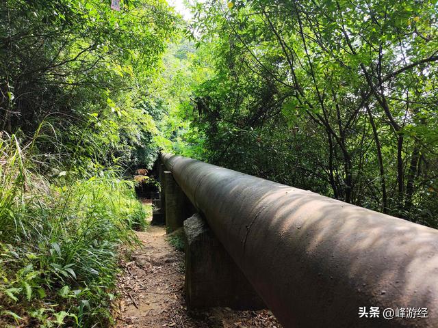徒步增城牛牯嶂半途而废，邂逅一池碧水，堪称小九寨