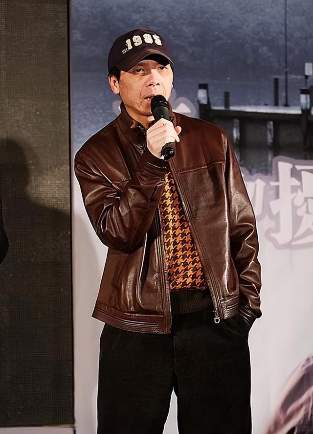 演都不演了！离婚谣言澄清后	，冯小刚亲手撕下徐帆的“体面	”