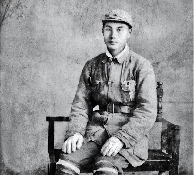 90年张万年调任，临行时向中央提议：广州的家不搬，2年后再回来