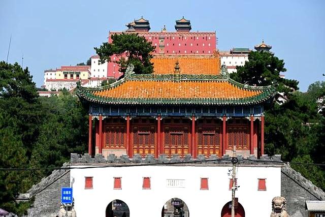 承德又一寺庙火了	，超级低调却奢华，不要门票，公交直达