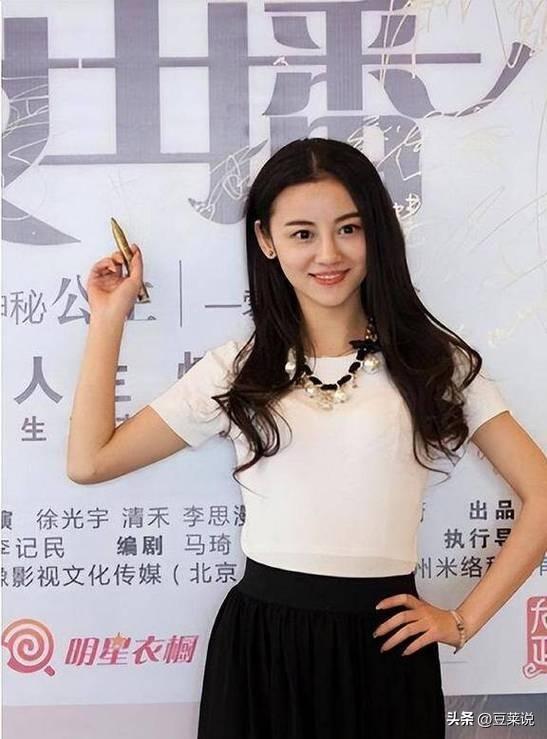 原来她早已去世！26岁全身溃烂不治而亡，被全家8口“吸血	”多年