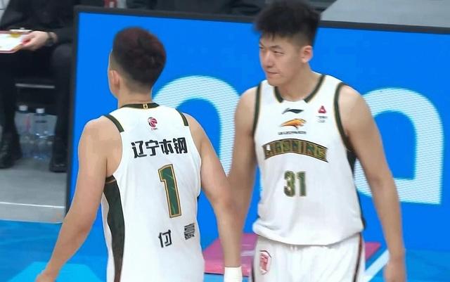 CBA出现首个3连胜队,北京击败辽宁,不是周琦赵睿,他替补得分最高