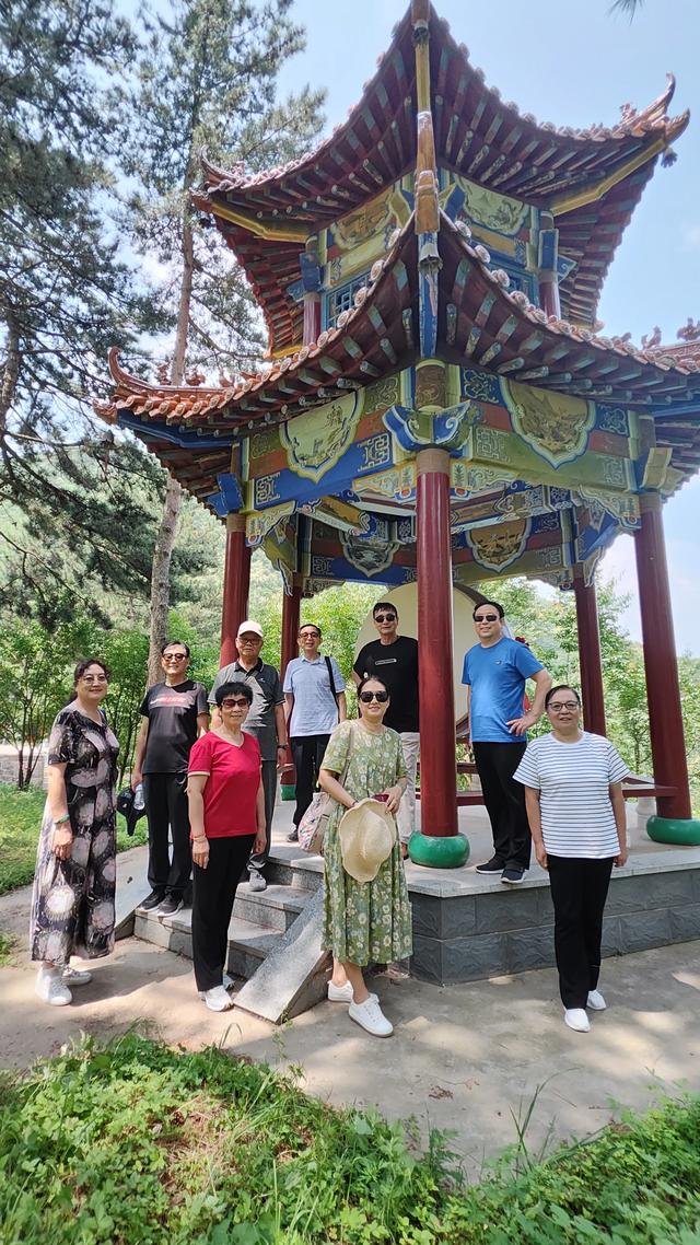 张家口深山藏古寺，景美人不知