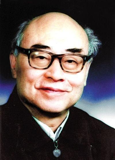 美国至今想不通：一个没留过学的中国人，凭什么造出于敏构型？
