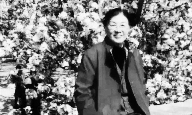 毛主席逝世1年后，谢静宜被开除党籍后直言：我永远是党的女儿！