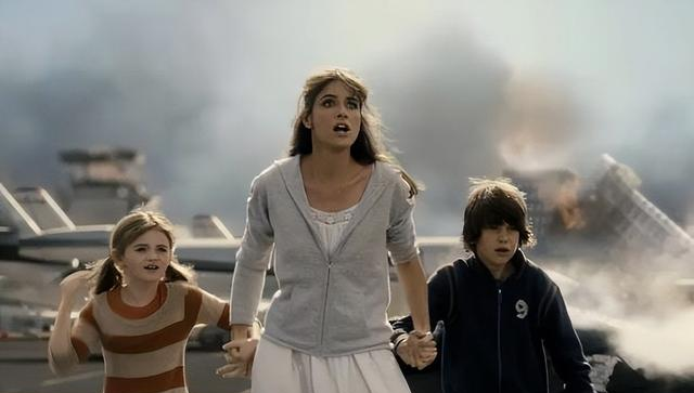 可看性最高的6部灾难电影，视觉效果拉满，看完让人唏嘘