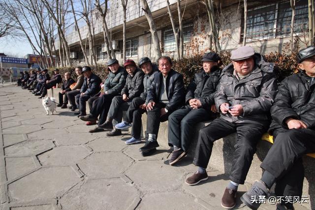 中国将迎来前所未有的死亡高峰，专家给出答案：是这些因素导致的