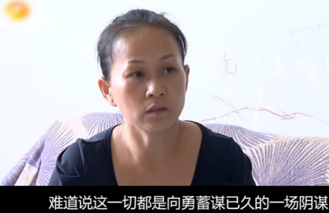 湖南男子得知13岁儿子非亲生，假装不知道，又跑去让妻子生二胎