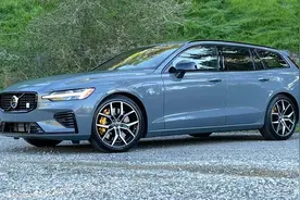 喜欢自驾游，旅行车比轿车实用，看看这三款，空间大，操控性好图片